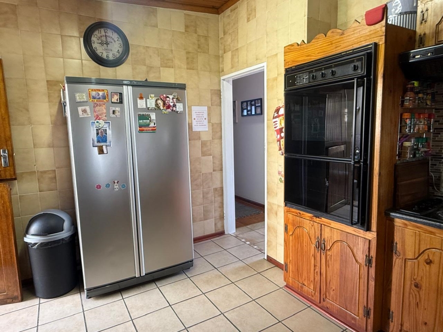 3 Bedroom Property for Sale in Heuwelkruin Eastern Cape